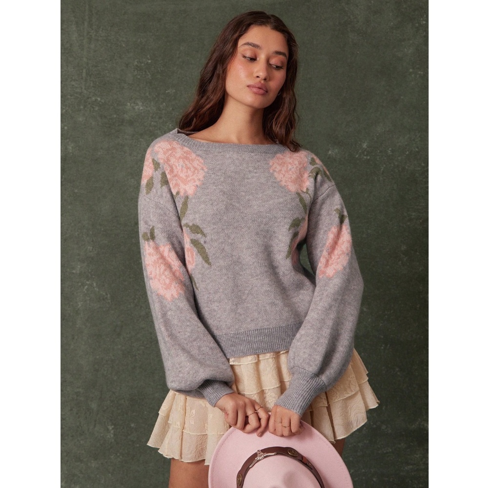 Roses Print Gray Knit Round Neck Long Sleeve Pullover Sweater Stretchy - Picture 3 of 9